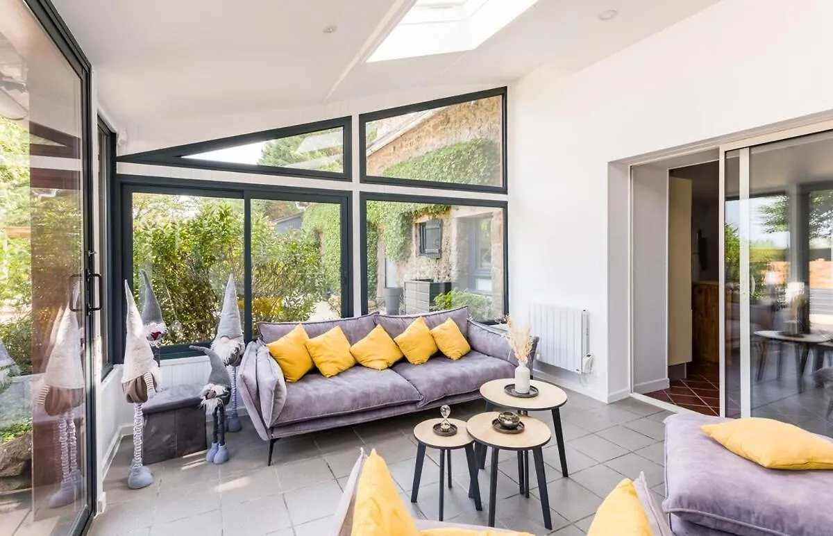 Guest house Villa Touesse - Maison De Charme/Jardin - 8 Pers Saint-Meloir-des-Ondes